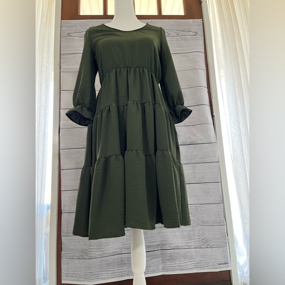 Reb in J 220 Dress - Green Size Small - Picture 4 of 7